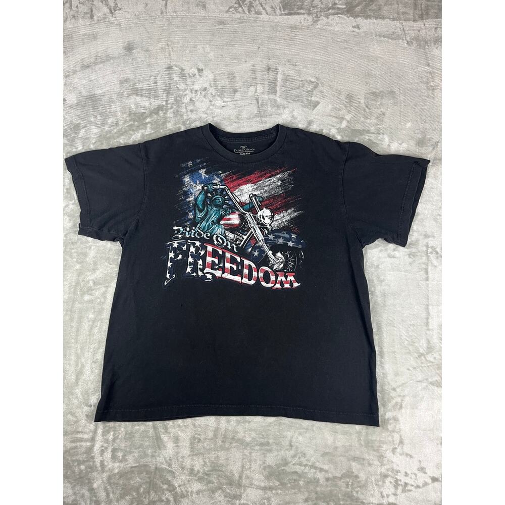 Ride On Freedom Statue Of Liberty Riding Motorcycle Mens Size XL T-Shirt